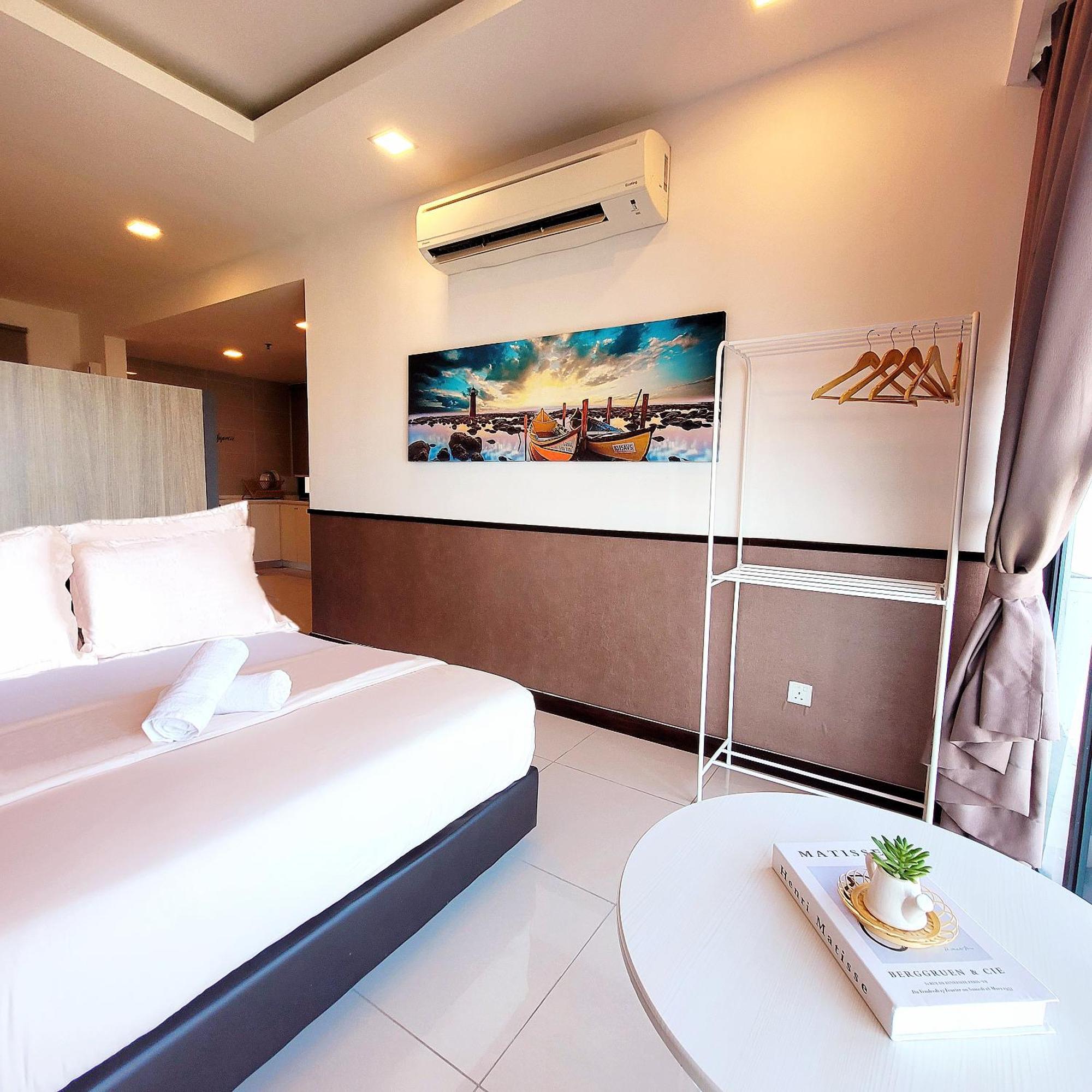 Pd Seaview Sunset Cozy Staycation With Pool & Netflix, Private Unit Apartment